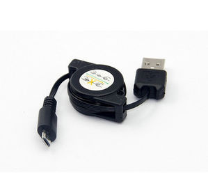 引き込み式のマイクロ usb ケーブルの充電器ケーブル