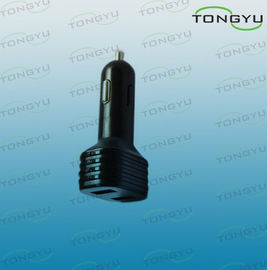 5V 3100mA は充電器セリウム ROHS UL FCC を持つ USB 車の充電器のリチウム イオン電池の二倍になります