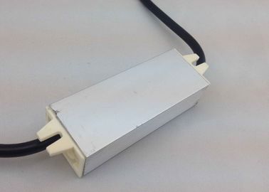 DC LED の防水電源、金属の貝の適用範囲が広いストリップの電源への 10 の W AC