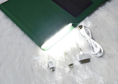 作り付け 7000mAh 李ポリマー力銀行 1.5W トーチを持つ 5W Foldable 太陽充電器