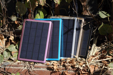 携帯電話、iPad、カメラのためのカスタマイズされた 5000mah 携帯用太陽エネルギー銀行充電器